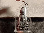 泰國佛牌~2530~帕勁藥師佛~龍普烏達瑪~LP Uttama~全泰唸珠第一~內含符銖~稀有帶回分享(524D)