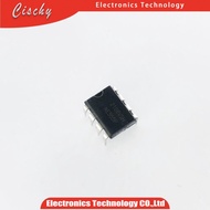 Z102-20pcs/lot NE555 NE555P NE555N 555 = UA555TC UA555 TS555IN TS555 NE555P NE555L DIP 8 In Stock