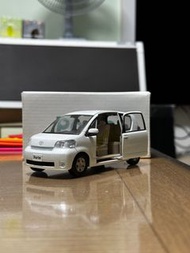 罕有 1/30 尾期 NNP11 Toyota Porte 原廠模型車 珍珠白 064