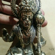 Small sitting hanuman statue
