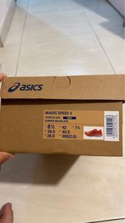 Asics跑鞋