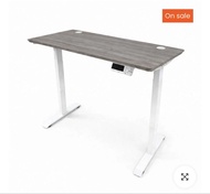 Freemax 電動升降桌 Electric Standing Desk - Adjustable Height