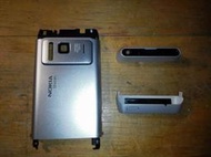 Nokia N8  原廠拆機零件   三件式  銀色  約九成新   北市中山國中可面交