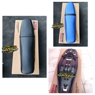 ORIGINAL YAMAHA WR155 SEAT ASSY