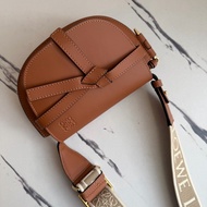 Loewe焦糖色Mini Gate Dual bag斜背包