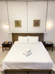 อพาร์ตเมนต์ 1 ห้องนอน 1 ห้องน้ำส่วนตัว ขนาด 32 ตร.ม. – เขต 1 (Stylish Studio Retreat w/ Balcony | Sa