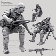 1/35 Resin model kits DIY figure Russian soldier self-assembled A-689