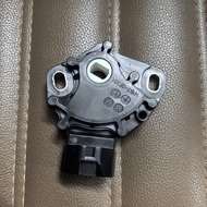 Suis Anjakan Transmisi Kotak Gear Kereta Sesuai untuk Nissan 31918-3MX0A