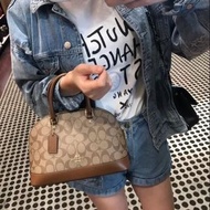 Coach 貝殼包 | 香港順豐到付/順豐站 | 3-5日寄出