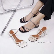 My Feet. 3cm sandals are comfortable on the feet