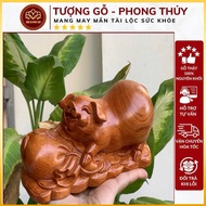 Statue of a pig born in the year of the pig with good meaning, symbolizing prosperity, fullness, and