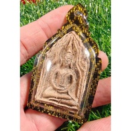 Wat Palelai佛寺隆重推出 🔥 
【帕坤平佛】

开光法会盛大，超过百位高僧诵经开光 ✨ ✨ ✨ 
用料也是顶级材料，Wat Palelai百年佛塔佛牌粉，泰国各大佛寺捐佛寺赠的珍贵经粉，佛寺