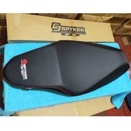 Spyker Flat seat for Aerox 155 V1 only