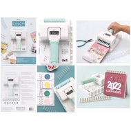 We R Memory Keepers Mini Cinch Bookbinding Binding Tool Machine, Punch Makes Square Hole