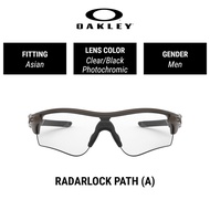 Oakley RADARLOCK PATH (A) | OO9206 920649 | Men Asian Fitting | Photochromic Sunglasses | Size 38mm