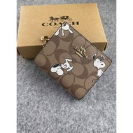 [ราคาพิเศษ] กระเป๋าสตางค์แฟชั่นสำหรับผู้หญิงกระเป๋าสตางค์ใบสั้นกระเป๋าสตางค์แบบพับได้ C8703 C5614 C5