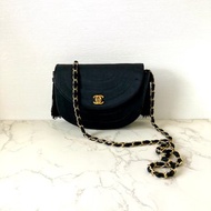【LA LUNE】稀有中古Chanel半月黑色絲絹鏈條側揹背孭單肩包手袋
