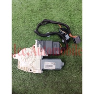 VOLKSWAGEN GOLF JETTA (MK5) POWER WINDOW MOTOR (REAR/LEFT OLY)[B-2-5]