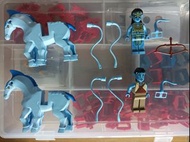 LEGO 樂高 正版 積木 Lego Avatar 阿凡達 Minifigure 人仔 及 恐馬 Direhorse，二手極新。請注意其中一隻恐馬前腳有缺陷見圖片4。當面現金交收只在南區華富邨（自備購