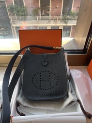 Hermes Mini Evelyne 黑金短肩帶