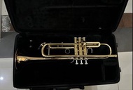 Yamaha ytr 4335G trumpet with original case # almost new 