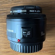 Canon EF 50mm 1:1.8 II with Hoya UV 52mm