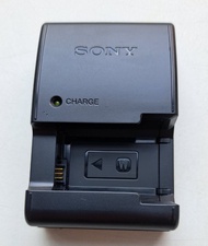 出售Sony 原廠 Charger (BC-VW1) for NP-FW50 (A7II, A7, A5000, A5100, A6000, A6300, A640