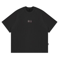 2026 South Korea (In stock locally) Oversize T-shirt, Hunter x Hunter Anime Design, Hisoka, with Bun