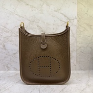 HERMES象灰金釦MINI EVELYNE/U