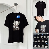 Uniqlo x Kaws T-Shirt Authentic 1
