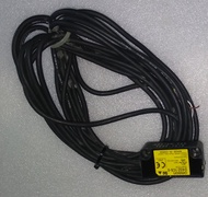 OMRON Safety non-contact door switch Cat 4/Ple 5m cable switch only  D40Z-1C5-S    (เหลือจากงาน)