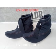 sepatu sawah model pendek anti keong sepatu sawah petani