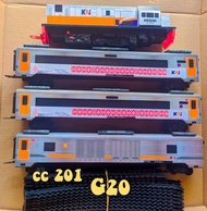 mainan kereta api indonesia,miniatur kereta api,cc 201 ,gerbong G20