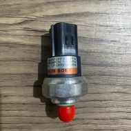 Shacman Truck Aircon Pressure Switch 4 Pins