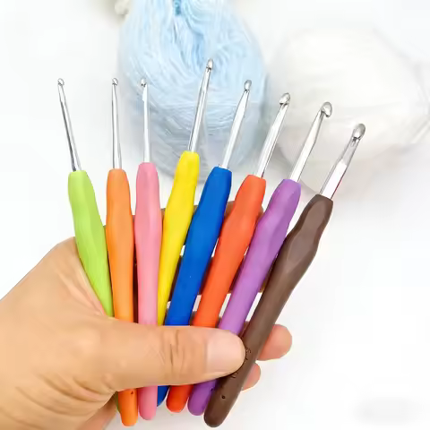 8-Piece Crochet Hook Set, Total Length 13.8Cm/5.43Inch, Includes 8 Specifications in Sizes 2/2.5/3/3