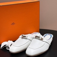 Hermes/愛馬仕 Oz kelly白色拖鞋 穆勒鞋 半拖 銀扣 專櫃一直漲價的款