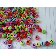 Vokal AEIOU bead colourful solid