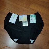 (全新)黑色竹炭纖維舒適三角褲/內褲
