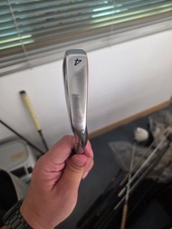 TaylorMade 高爾夫球桿4號鐵