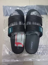 sandal luofu slop cowok hitam