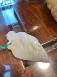 玉石雕刻猴子吊墜