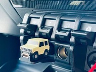 日本 CARMATE SUZUKI JIMNY SIERRA JB64 JB74 模型車仔造型點煙器USB充電器 2.4A