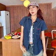 Acasey เสื้อเชิ้ตผู้หญิง ผ้ายีนส์ แต่งกระเป๋าปัก JARINYA เนื้อผ้าดีมาก ทรงน่ารัก