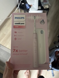 Philips Sonicare 5200 Power Toothbrush with UV Sterilizer Travel Case