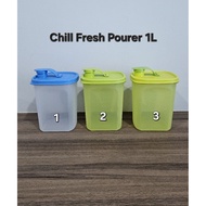 Tupperware Fridge Chill Fresh Pourer 1L (1) 9.8cm (D) × 15.8cm (H) Retail Price S$15.90