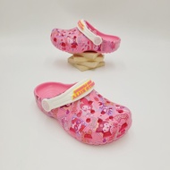 รองเท้าลำลองแฟชั่น เด็ก สไตล์ Crocs Classic Hello Kitty Clog Kids