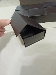 【二手衣櫃】原廠紙盒 MICHAEL KORS MK 磁吸式禮盒 磁吸禮盒 空盒 手錶盒 飾品盒 名牌紙盒 包裝盒 11