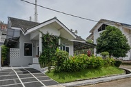 Villa  m² dengan 1 kamar tidur dan 2 kamar mandi pribadi di Anyer (Villa Eskita)