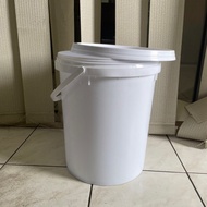 20 liter Plastic Bucket 20 liter Pail (25KG) For Paint/Food/PACKAGING (White Blueish) New Items