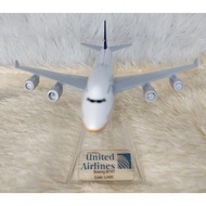 United Airlines B747 Diecast Airplane with Stand Label!